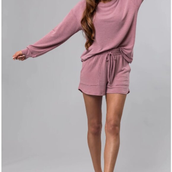 Plush 2 Piece Sleep Set NWT - Picture 11 of 14